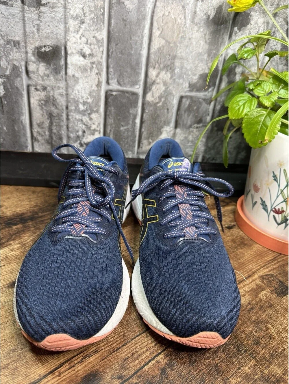 ASICS GEL-Nimbus 24 Blue/Pink/Yellow/White Solid Low Top Lace-Up Men's Runner